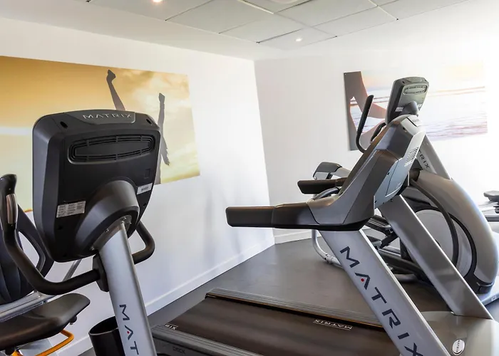 Hotel Thalazur Port-camargue - & 4*